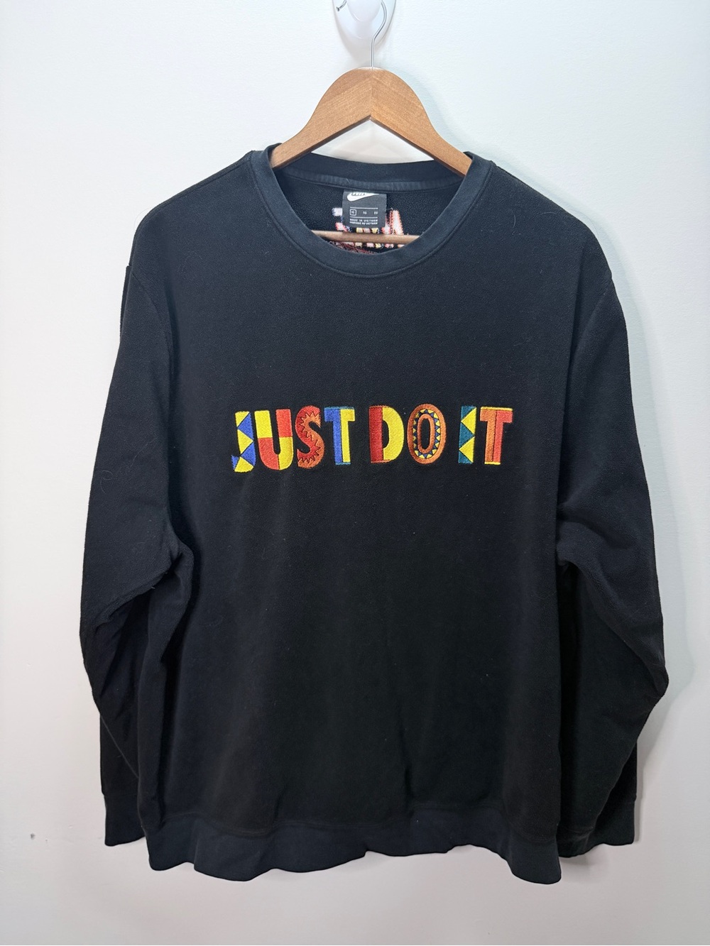 Nike Black Crewneck Sweatshirt  'JUST DO IT' Embroidery 29x26